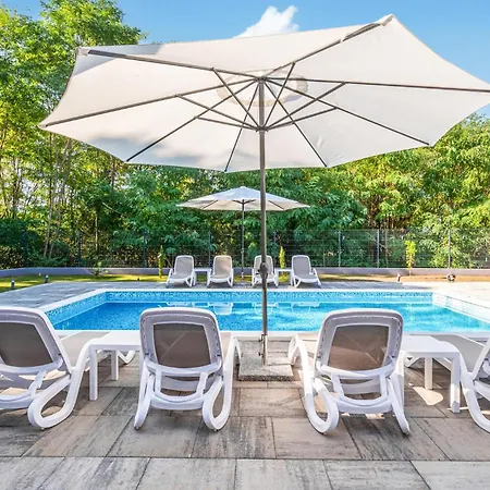 Apartman 2 Bedroom Awesome In
