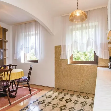 2 Bedroom Awesome In *